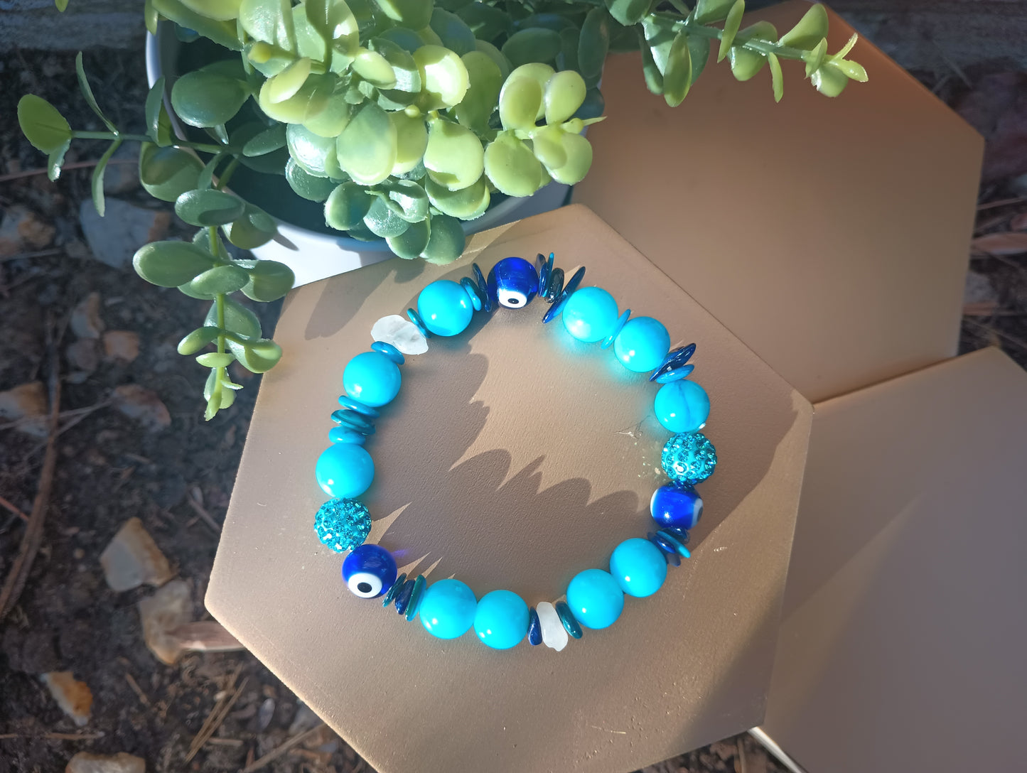 Blue evil eye stretch bracelet