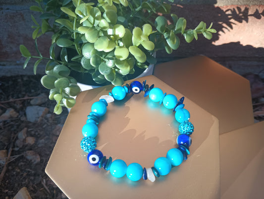 Blue evil eye stretch bracelet